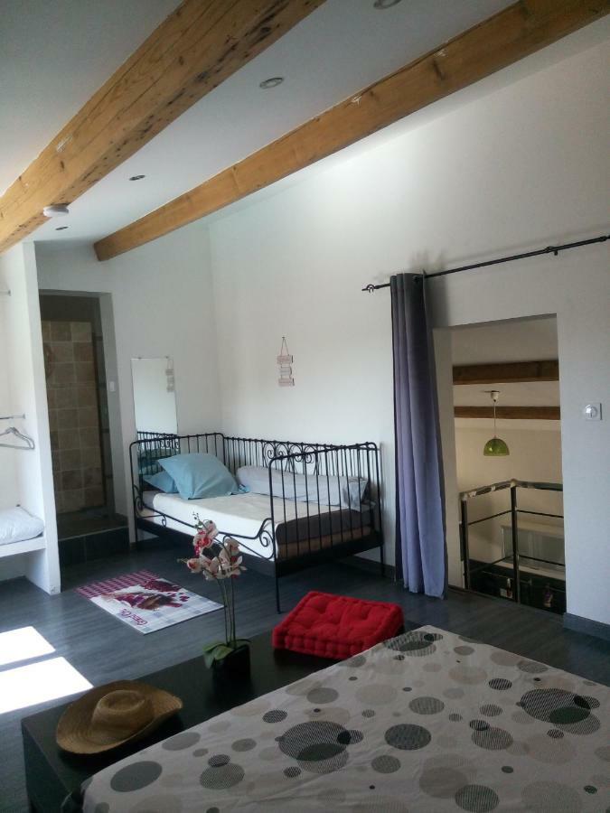 Gite Chez Mamiyo Gallargues Le Montueux Экстерьер фото